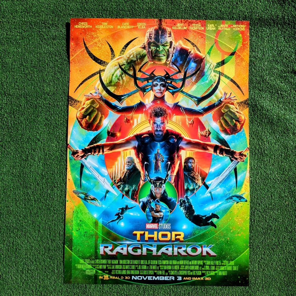Thor Ragnarok Movie Poster Hemsworth/Blanchett/Hiddleston Art Print 19x27 NOS